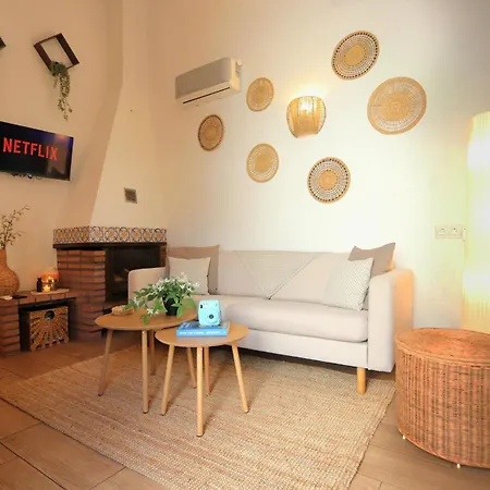 Authentic Spanish House With Terrace 10min Walk *