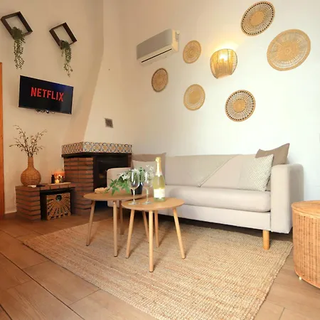 Authentic Spanish House With Terrace 10min Walk Apartment Marbella