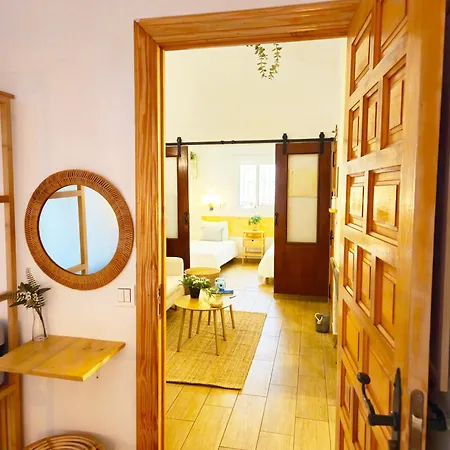 Authentic Spanish House With Terrace 10min Walk * Marbella