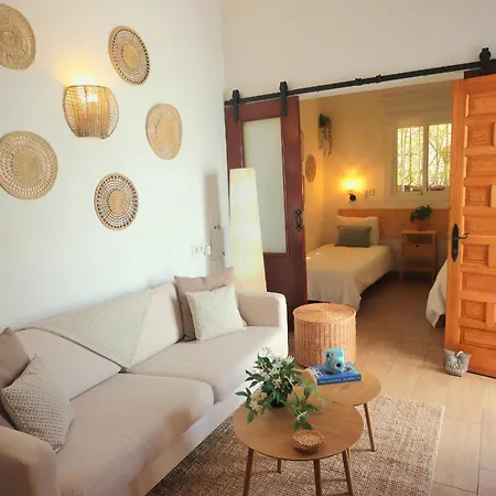 Authentic Spanish House With Terrace 10min Walk Apartment